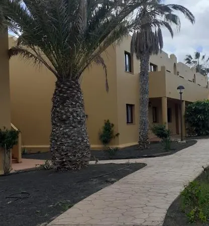 2 Bedrooms In Oasis Papagayo Corralejo